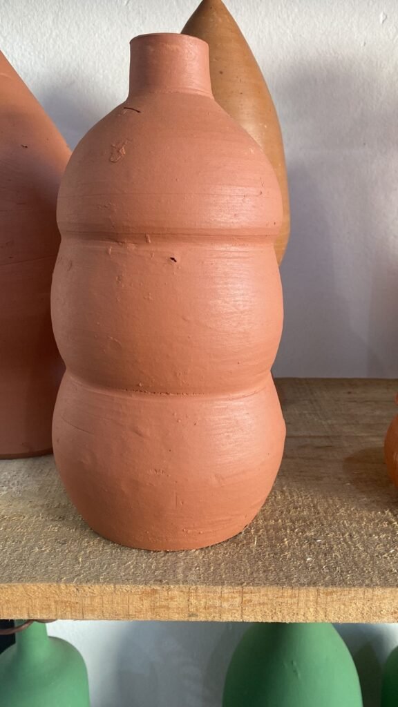 Vaso Artesanal de Barro – Modelo Rústico