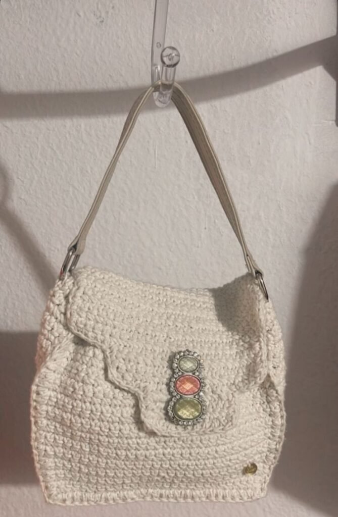 Bolsa Off-White em Crochê Artesanal