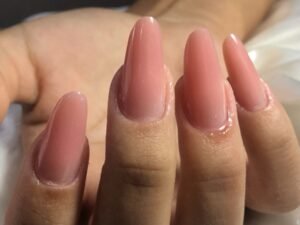 💅 Unha molde F1 (completo com cutilagem e esmaltação)