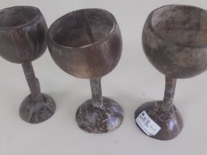 🍷 Taças de Casca de Côco R$ 30,00 cada