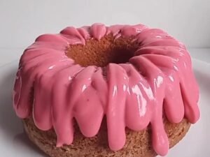 🍓Bolo de Morango Fofinho