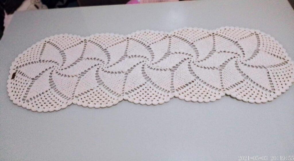 Trilho de Mesa em Crochê