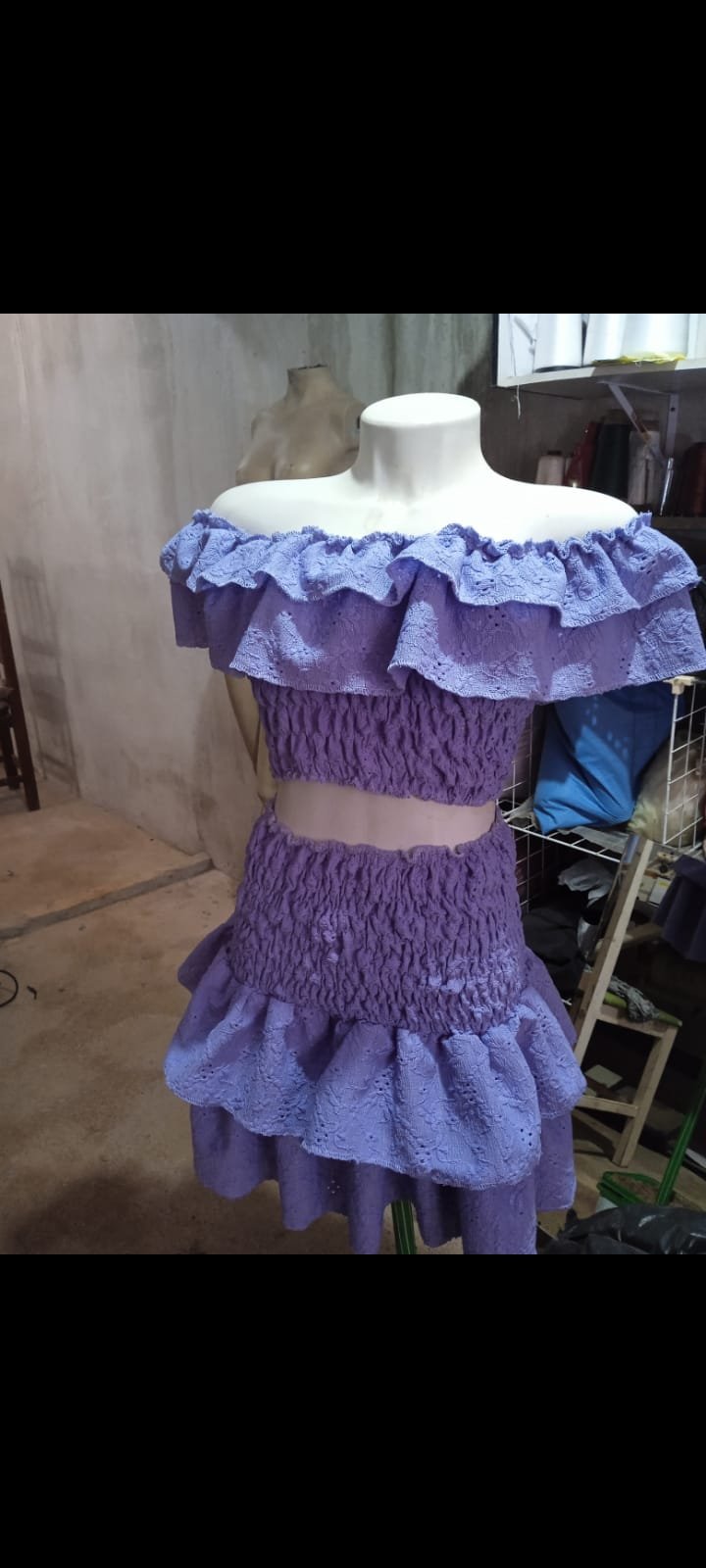 Conjunto Feminino Artesanal com Saia e Blusa – Sob Encomenda