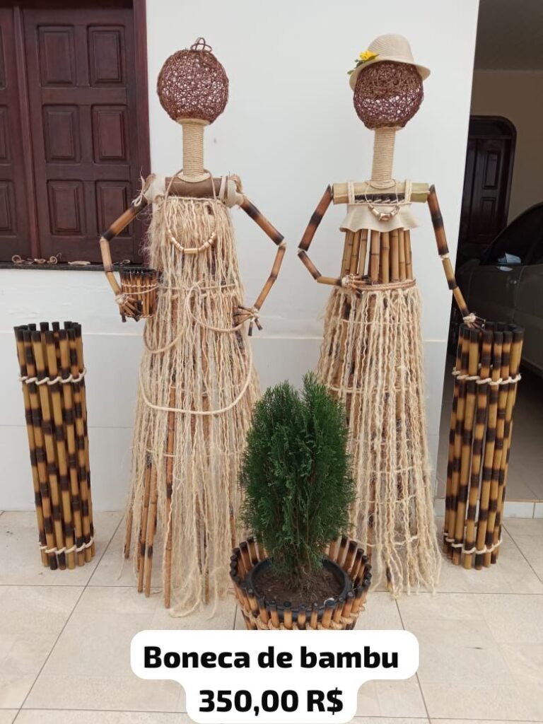 Escultura Decorativa Artesanal em Bambu