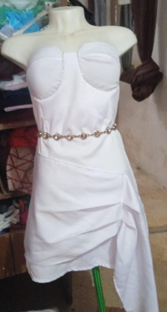 Vestido Feminino Elegante – Sob Encomenda