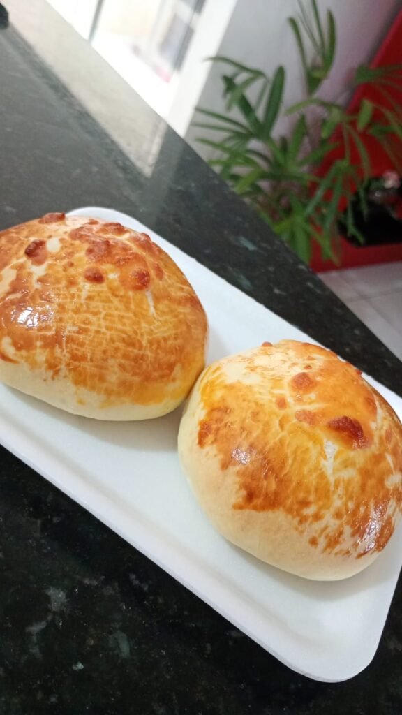 Pão recheado assado