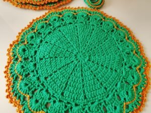 Conjunto Sousplat Trabalhado em Crochê