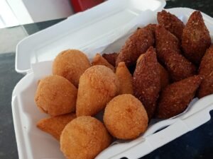 Combo coxinhas e kibes