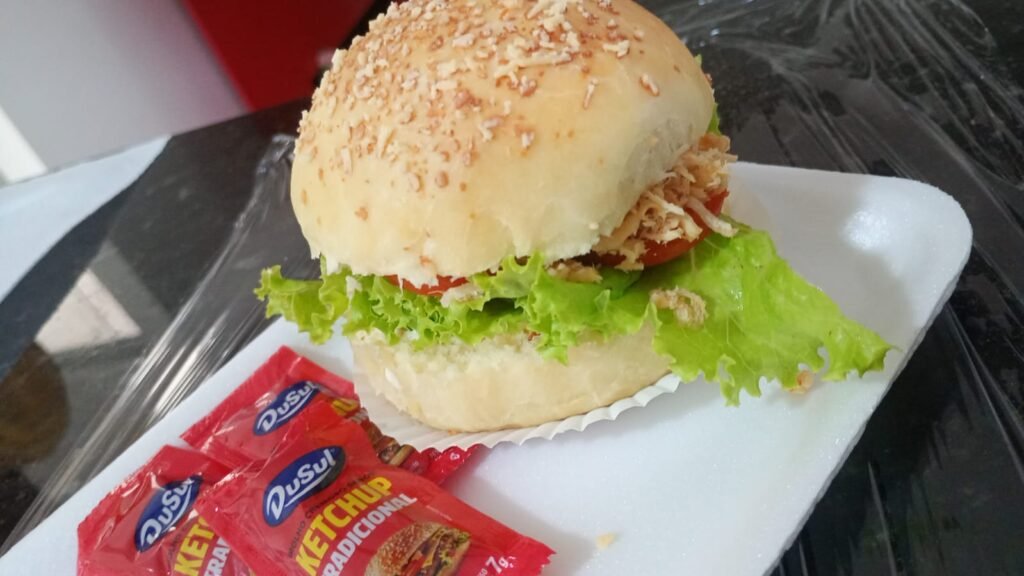 SANDUÍCHE ARTESANAL – R$ 8,00