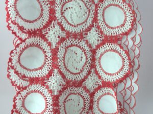 Toalhinha em Crochê Vermelha e Branca