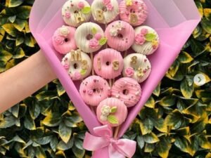 💐 Buquê de donuts (13 unidades) — R$32,00