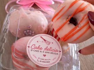 🍩 Caixinha com 4 donuts — R$10,00