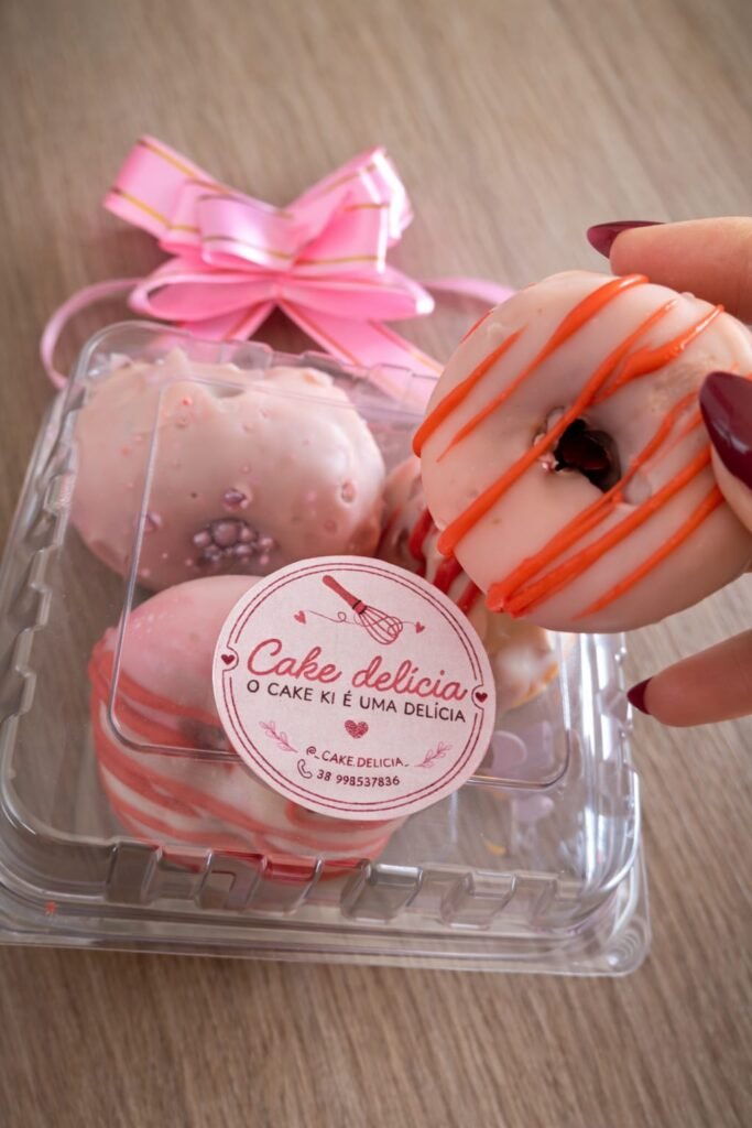 🍩 Caixinha com 4 donuts — R$10,00