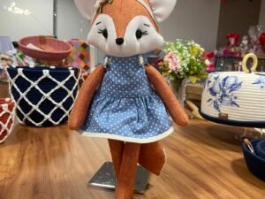 🦊 Boneca Raposa – Fofa e Encantadora