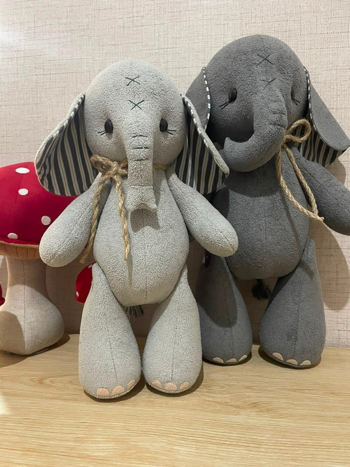 🐘 Elefantes de Pelúcia – Tamanhos P e M