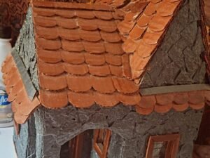 🏡 Abajur Casa Rústica – Peça Artesanal por Encomenda