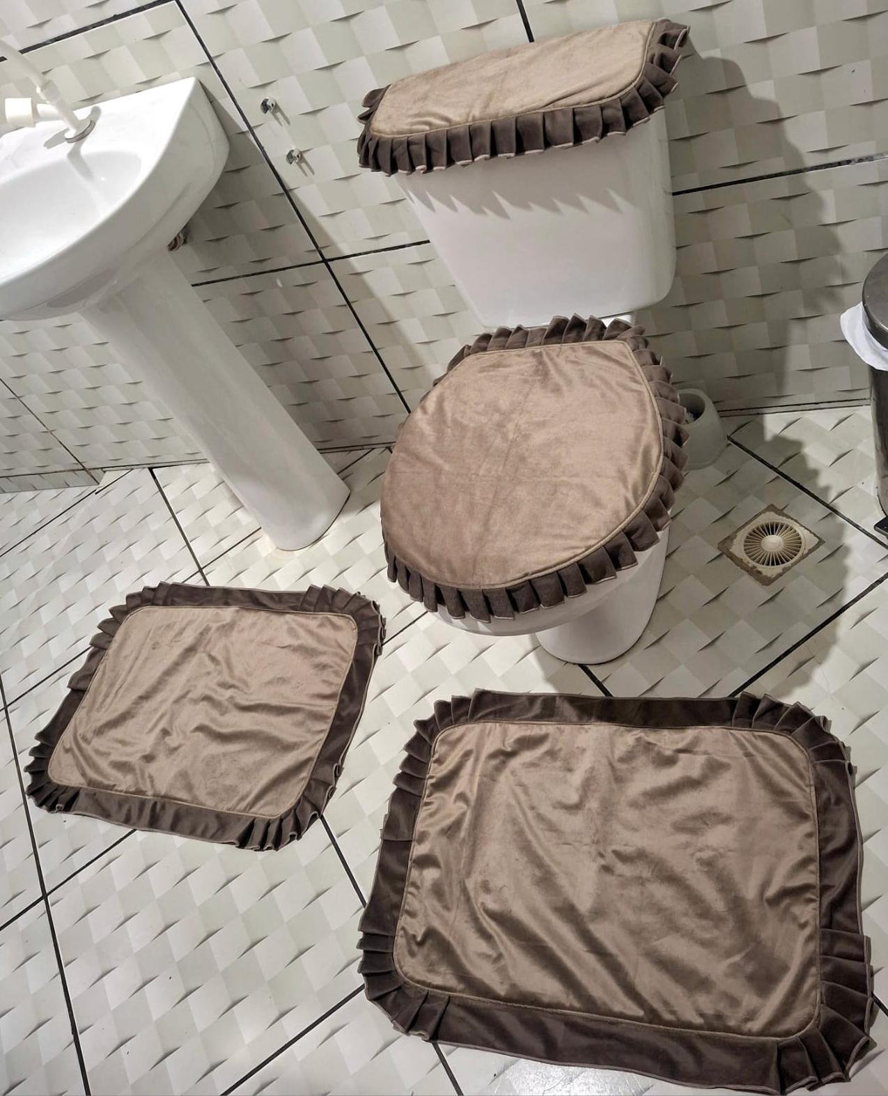 🛁 Kit de Banheiro – 4 Peças