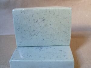 Sabonete artesanal glicerinado de argila verde. 90g.