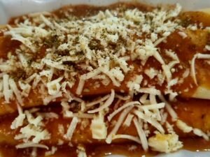 Panqueca de Abobrinha com Frango e Queijo